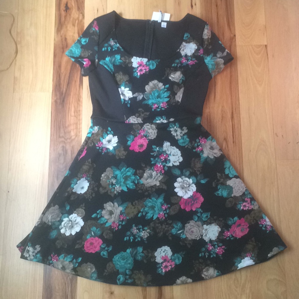 Black floral print dress